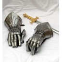 Gauntlets of the Crusader